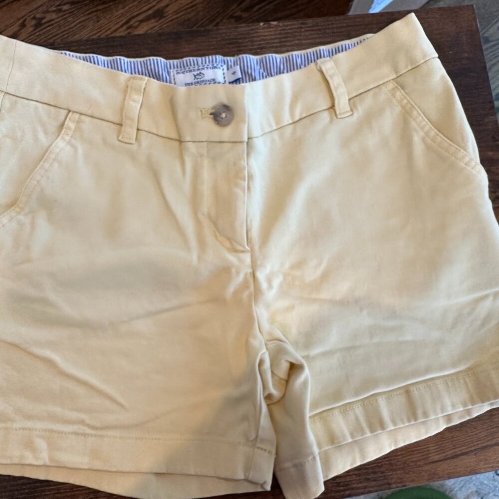 Southern Tide Women's Caroline Shorts Yellow Size 4